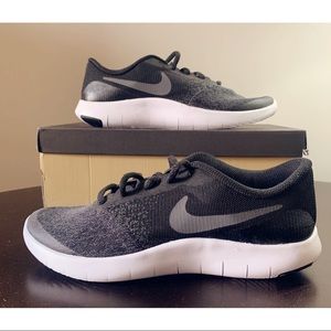 BRAND NEW Nike Flex Contact!